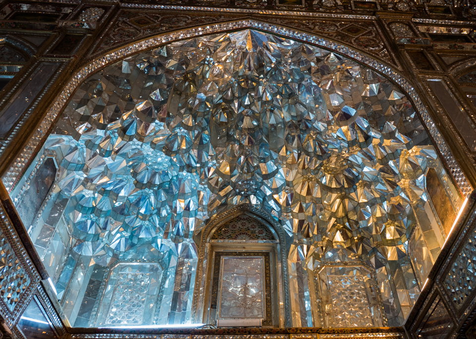 A doorway leading from the central room to one of the side rooms. It's made of hundreds of little mirrors and when you look at it, it seems to be a huge diamond (almost ;-)